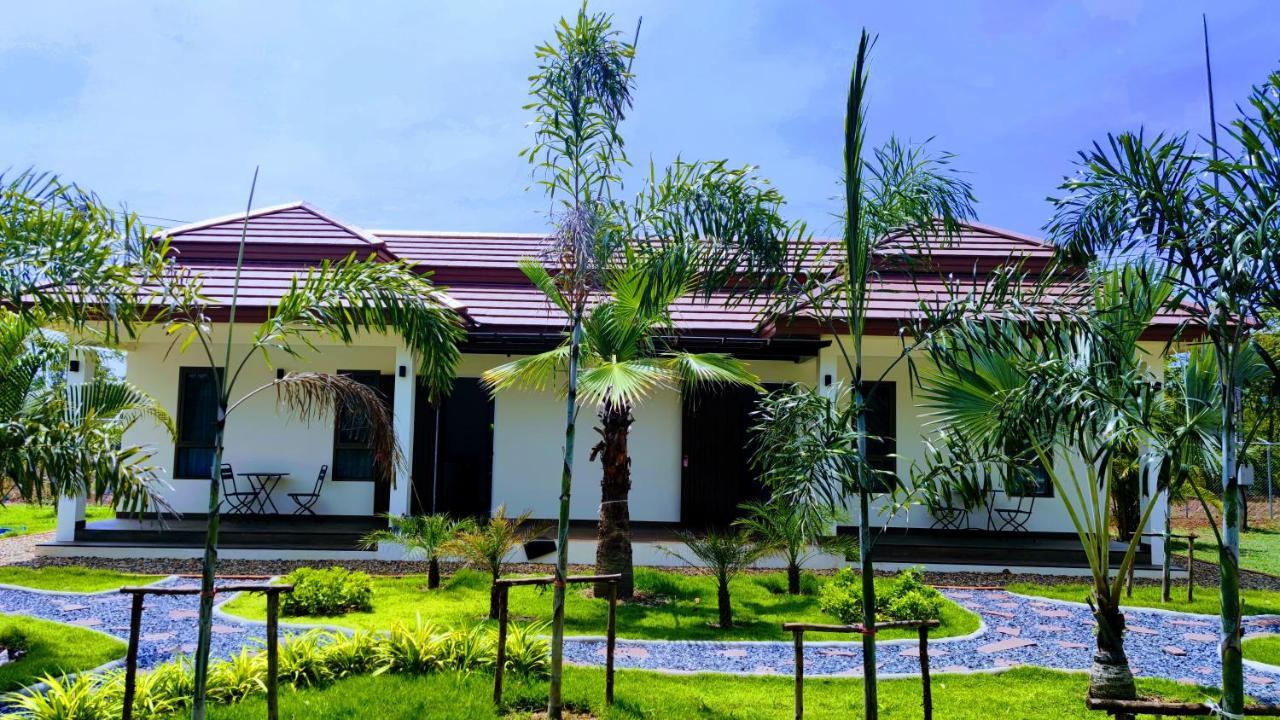 Isan Golf & Adventure Hotel Udon Thani Zewnętrze zdjęcie