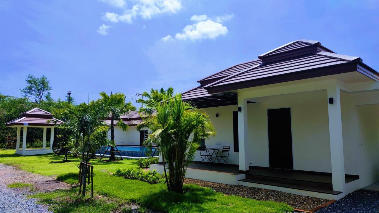 Isan Golf & Adventure Hotel Udon Thani Zewnętrze zdjęcie