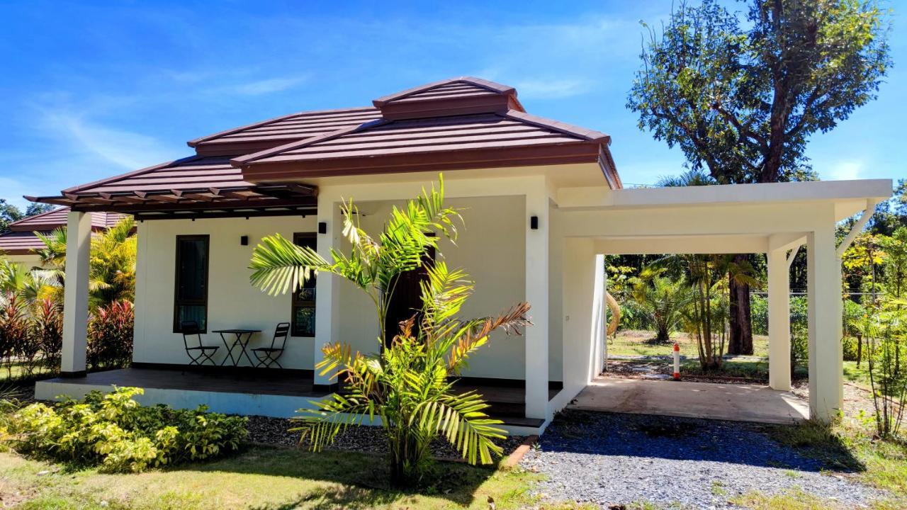 Isan Golf & Adventure Hotel Udon Thani Zewnętrze zdjęcie