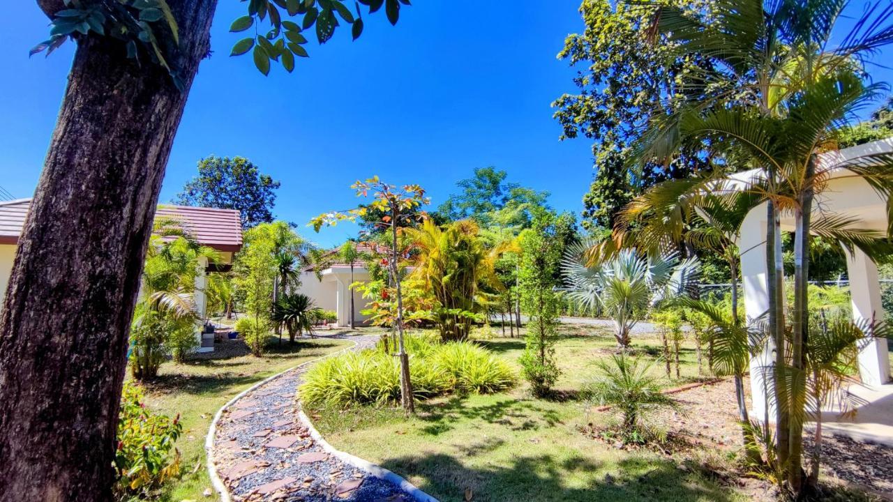 Isan Golf & Adventure Hotel Udon Thani Zewnętrze zdjęcie