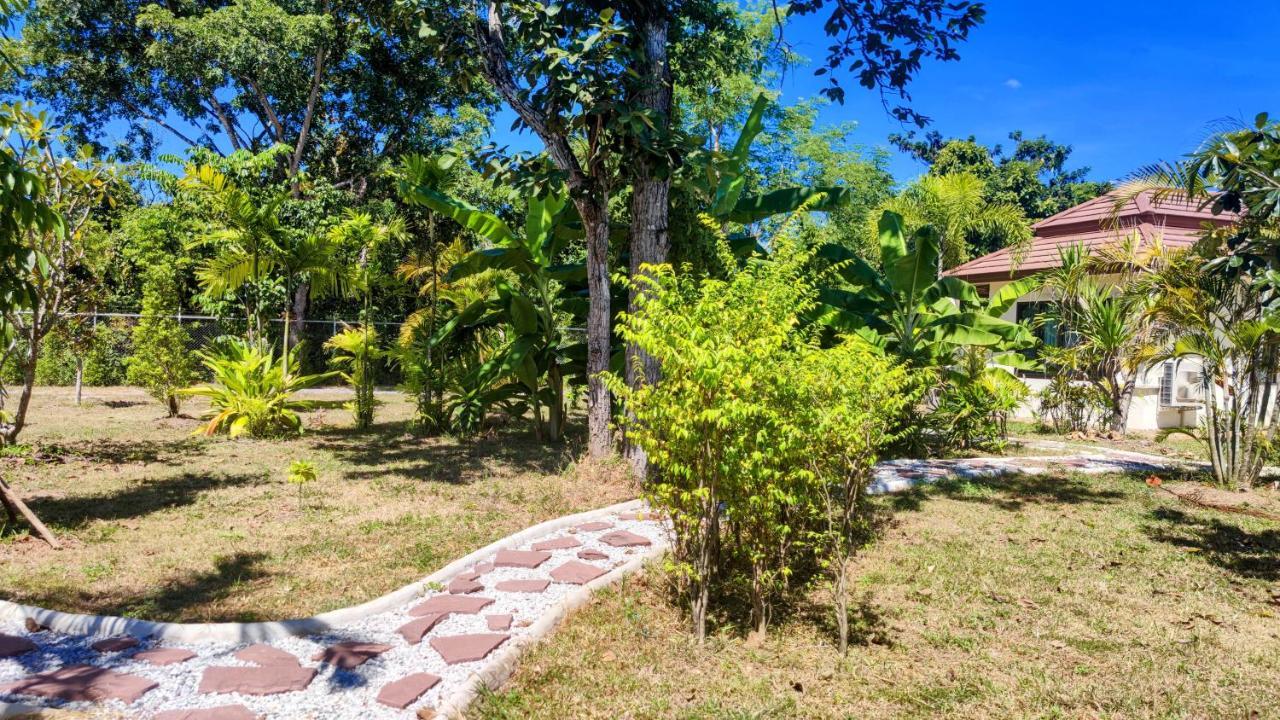 Isan Golf & Adventure Hotel Udon Thani Zewnętrze zdjęcie